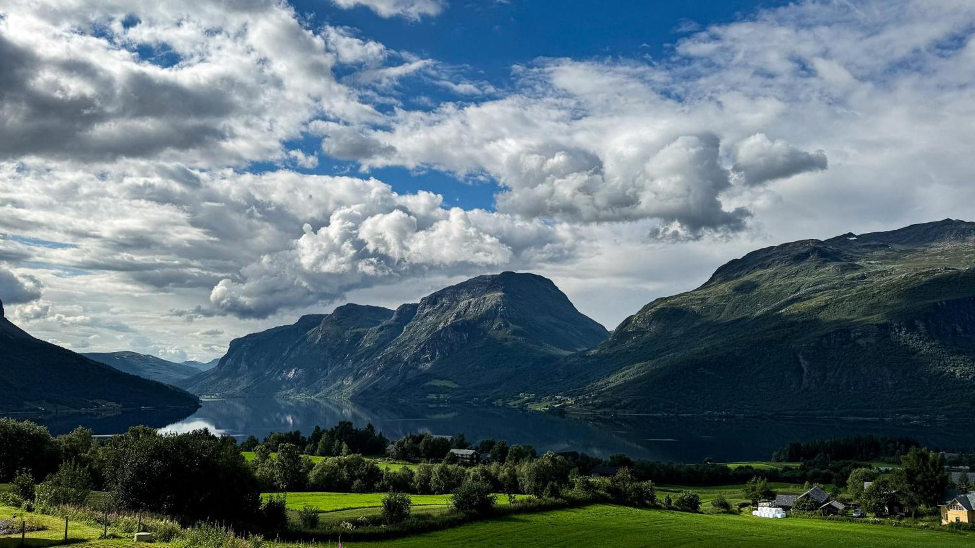 Mjosvang Kafe Vang I Valdres エクステリア 写真